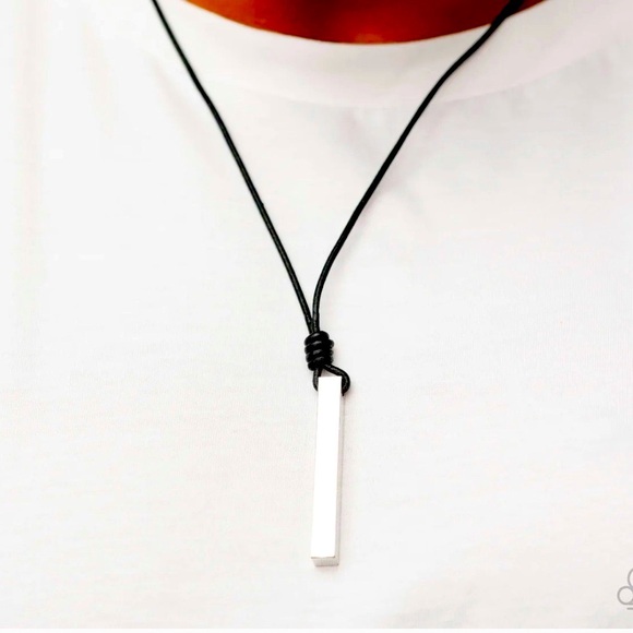 💪🙌MEN❗️Paparazzi “Mechanical Maintenance” Silver Men’s Necklace ~ Paparazzi❗️🙌💪 - Picture 3 of 4